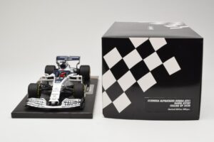 AlphaTauri Honda AT01 #26 D. Kvyat Italian GP 2020 Minichamps 1:18 117200826 Métal — image 6 sur 6