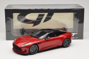 Aston Martin DB12 Hyper Red GT Spirit 1:18 GT936 Résine — image 6 sur 6