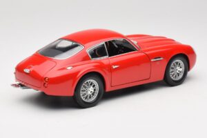 Aston Martin DB4 GT Zagato Rouge Road Signature 1:18 92728 Métal — image 3 sur 8