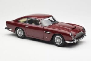 Aston Martin DB5 Dubonnet Rouge AUTOart 1:18 70213 Métal — image 6 sur 8