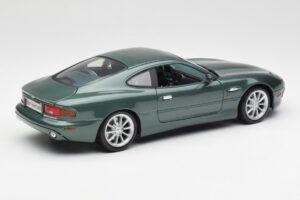 Aston Martin DB7 Vantage Vert Maisto 1:18 36880 Métal — image 3 sur 8
