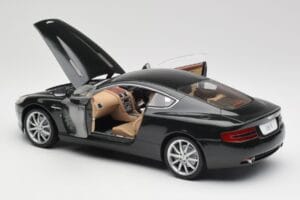 Aston Martin DB9 Noir Solido 1:18 15025600 Métal — image 5 sur 8