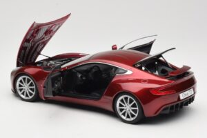 Aston Martin One-77 Diavolo Red AUTOart 1:18 70245 Métal — image 5 sur 8