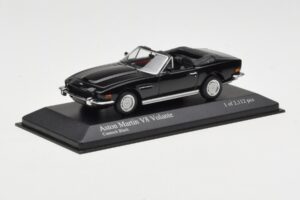 Aston Martin V8 Volante Noir Minichamps 1:43 400137730 Métal — image 2 sur 4