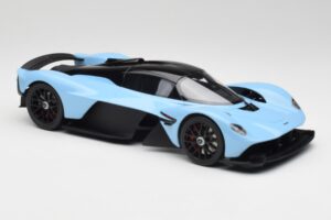 Aston Martin Valkyrie Racing Bleu GT Spirit 1:18 GT915 Résine — image 4 sur 6