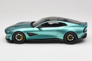 Aston Martin Vanquish Green Metallic GT Spirit 1:18 GT551 Résine — image 3 sur 6