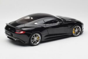 Aston Martin Vanquish Onyx Noir AUTOart 1:18 70247 Métal — image 3 sur 8
