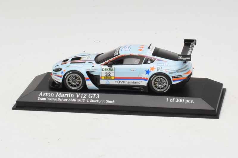 Aston Martin Vantage V12 GT3 #32 J. Stuck ADAC GT Masters 2012 Minichamps 1:43 437121332 Métal