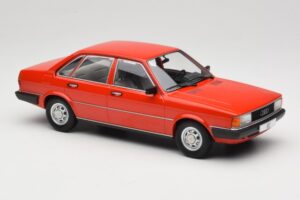 Audi 80 B2 GLS Rouge MCG 1:18 MCG18526 Métal — image 4 sur 6