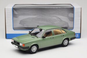Audi 80 B2 Vert MCG 1:18 MCG18525 Métal — image 6 sur 6