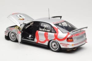 Audi A4 B5 #3 F. Biela DTM World Champion 1995 UT Models 1:18 39542 Métal — image 5 sur 8