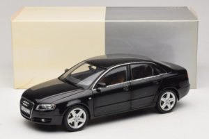 Audi A4 B6 3.2 Quattro Noir Minichamps 1:18 5010404125 Métal — image 8 sur 8