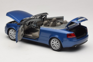 Audi A4 B6 Cabriolet Bleu Norev 1:18 5010504325 Métal — image 5 sur 9