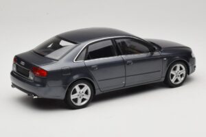 Audi A4 B7 Gris Métallisé Minichamps 1:18 100014400 Métal — image 3 sur 8