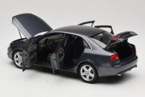 Audi A4 B7 Gris Métallisé Minichamps 1:18 100014400 Métal — image 5 sur 8