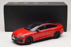Audi A5L Sportback Rouge OEM 1:18 ZAM60004A Métal — image 8 sur 8