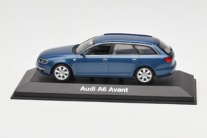 Audi A6 C6 Avant Stratos Blue Minichamps 1:43 5010406223 Métal