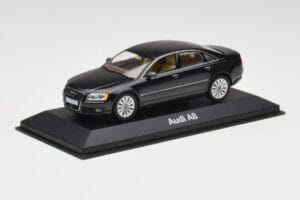 Audi A8 D3 Phantom Noir Minichamps 1:43 5010508133 Métal — image 2 sur 4