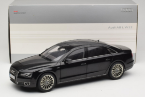 Audi A8L D3 W12 Phantom Black Kyosho 1:18 5011008125 Métal — image 8 sur 8