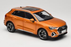 Audi Q3 F3 Orange Metallic Paudi Model 1:18 05962Q32019 Métal — image 6 sur 8