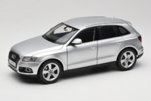 Audi Q5 8R Ice Silver Kyosho 1:18 09242IS Métal