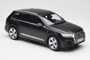 Audi Q7 4M Noir Mat Minichamps 1:18 110014001 Métal — image 6 sur 8