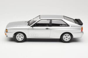Audi Quattro B2 Argent Minichamps 1:18 155016122 Métal — image 3 sur 6