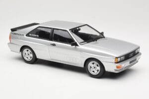 Audi Quattro B2 Argent Minichamps 1:18 155016122 Métal — image 4 sur 6