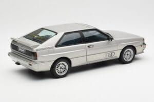 Audi Quattro LWB Argent AUTOart 1:18 70303 Métal — image 3 sur 8
