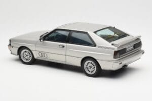 Audi Quattro LWB Argent AUTOart 1:18 70303 Métal — image 7 sur 8