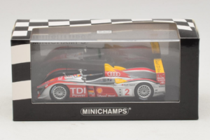 Audi R10 TDI LMP1 #2 R. Capello / T. Kristensen 2007 Minichamps 1:43 400071602 Métal — image 4 sur 4