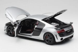 Audi R8 GT Type 42 Ice Argent Metallic Kyosho 1:18 09218IS Métal — image 5 sur 8