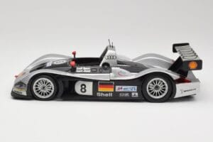 Audi R8R LMP #8 F. Biela / E. Pirro / D. Theys 24 Hours of Le Mans 1999 Maisto 1:18 538881 Métal — image 4 sur 8