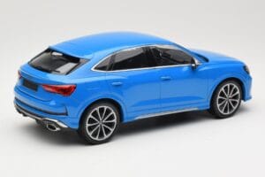 Audi RS Q3 F3 Sportback Bleu Minichamps 1:18 155018101 Métal — image 2 sur 6
