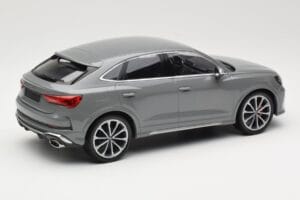 Audi RS Q3 F3 Sportback Gris Minichamps 1:18 155018100 Métal — image 2 sur 6