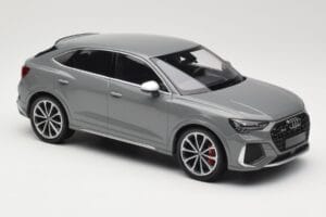 Audi RS Q3 F3 Sportback Gris Minichamps 1:18 155018100 Métal — image 4 sur 6