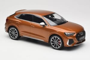 Audi RS Q3 Sportback 8U Brown Metallic Minichamps 1:18 155018104 Métal — image 4 sur 6