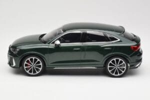 Audi RS Q3 Sportback 8U Green Metallic Minichamps 1:18 155018102 Métal — image 3 sur 6