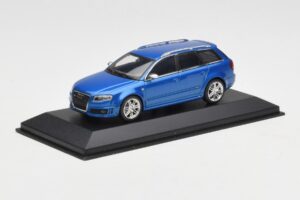 Audi RS4 B7 Avant Blue Metallic Minichamps 1:43 AUDI010 Métal — image 2 sur 4