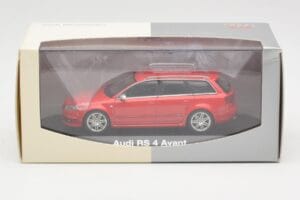 Audi RS4 B7 Avant Rouge Minichamps 1:43 5010509213 Métal — image 4 sur 4