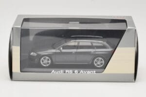 Audi RS6 C5 Avant Daytona Grey Minichamps 1:43 5010710233 Métal — image 4 sur 4