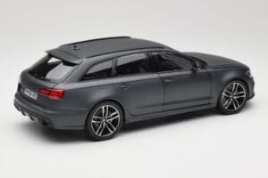Audi RS6 C7 Avant Matt Grey Minichamps 1:18 110012012 Métal — image 3 sur 8