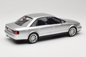 Audi S4 C4 4.2 V8 Crystal Silver Otto 1:18 OT464 Résine — image 2 sur 6