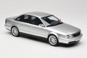 Audi S4 C4 4.2 V8 Crystal Silver Otto 1:18 OT464 Résine — image 4 sur 6