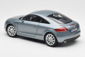 Audi TT 8J Condor Gris Minichamps 1:18 5010500415 Métal — image 7 sur 8