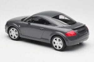 Audi TT 8N Coupé Grey Metallic Minichamps 1:18 155017020 Métal — image 5 sur 6