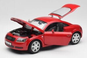 Audi TT 8N Coupe Rouge Revell 1:18 89909092 Métal — image 2 sur 8