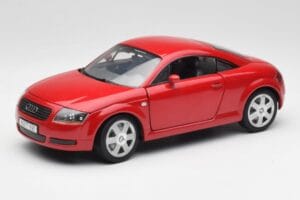 Audi TT 8N Coupe Rouge Revell 1:18 89909092 Métal