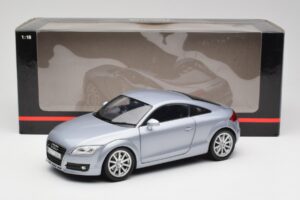 Audi TT 8N RHD Lake Argent Métallique Minichamps 1:18 150015020 Métal — image 8 sur 8