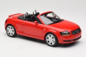 Audi TT 8N Roadster Rouge Minichamps 1:18 155017032 Métal — image 4 sur 6